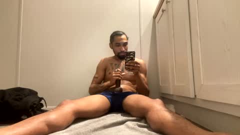 Snapshot of mani4sexy chatting on January 17, 2025, 9:17 pm Mani4sexy online show from January 17, 2025, 9:17 pm