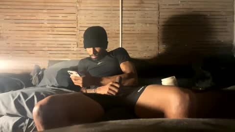 Snapshot of mani4sexy chatting on October 20, 2025, 4:24 am Mani4sexy online show from October 20, 2025, 4:24 am