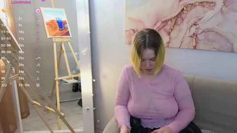 manic_pixie_ online show from February 9, 2025, 2:18 pm