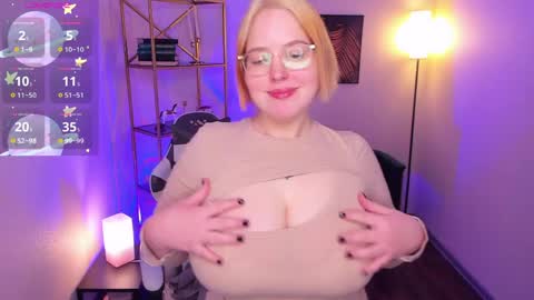 Snapshot of manic_pixie_ chatting on April 10, 2026, 3:28 pm manic_pixie_ online show from April 10, 2026, 3:28 pm