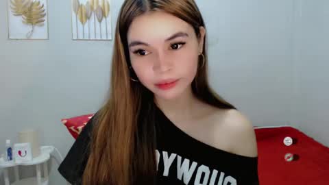 Snapshot of manilynforyou chatting on October 2, 2025, 5:53 pm manilynforyou online show from October 2, 2025, 5:53 pm