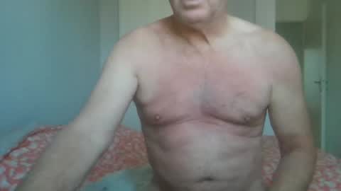 Snapshot of manngrossbite chatting on May 24, 2026, 7:46 am manngrossbite online show from May 24, 2026, 7:46 am