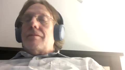 Snapshot of manofavalon chatting on January 2, 2025, 12:02 am Man Of Avalon online show from January 2, 2025, 12:02 am