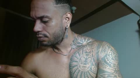 Snapshot of manolofitt chatting on February 6, 2026, 11:24 am Manolo online show from February 6, 2026, 11:24 am