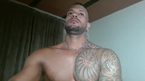 Snapshot of manolofitt chatting on February 15, 2026, 4:14 pm Manolo online show from February 15, 2026, 4:14 pm