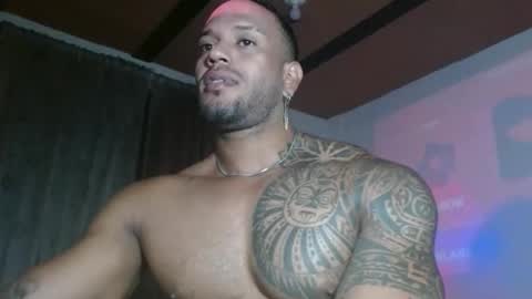 Snapshot of manolofitt chatting on February 18, 2026, 12:01 pm Manolo online show from February 18, 2026, 12:01 pm