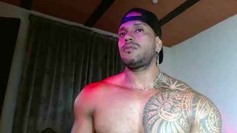 Snapshot of manolofitt chatting on March 14, 2026, 4:18 am Manolo online show from March 14, 2026, 4:18 am