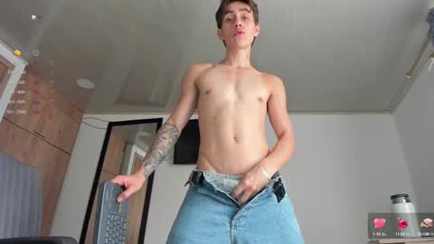 Snapshot of manucute_23_ chatting on February 25, 2025, 3:49 pm manucute 23 online show from February 25, 2025, 3:49 pm