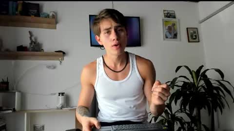 Snapshot of manucute_23_ chatting on February 27, 2026, 7:58 pm manucute 23 online show from February 27, 2026, 7:58 pm