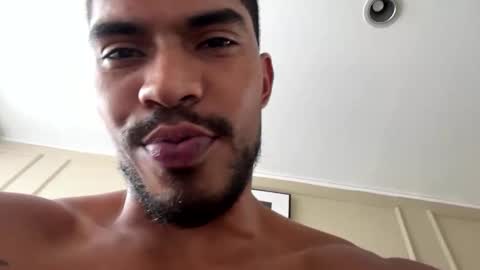 Snapshot of manuel__brown chatting on May 25, 2026, 7:31 pm Manuel online show from May 25, 2026, 7:31 pm