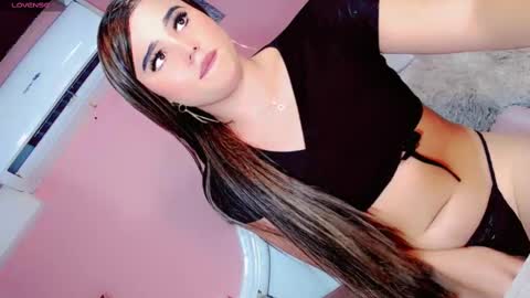 Manuela Kingsley online show from February 7, 2025, 2:26 pm