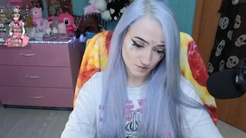 Manuela online show from March 24, 2026, 8:36 pm