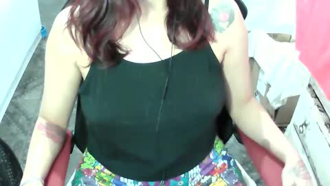 Manu Escarlate online show from March 31, 2026, 4:46 am