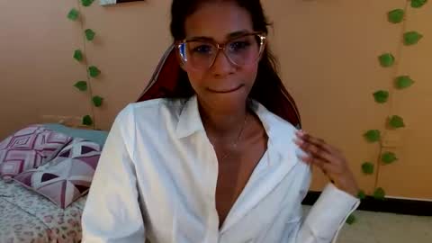 Snapshot of mara_summer chatting on March 8, 2026, 1:59 pm Mara 3 online show from March 8, 2026, 1:59 pm