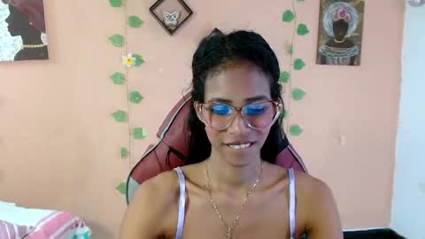 Snapshot of mara_summer chatting on April 4, 2026, 1:41 pm Mara 3 online show from April 4, 2026, 1:41 pm