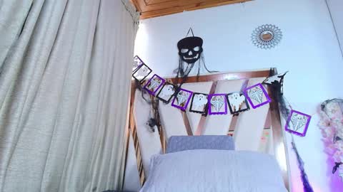 Snapshot of maraa_x chatting on October 29, 2025, 7:37 pm maraa_x online show from October 29, 2025, 7:37 pm