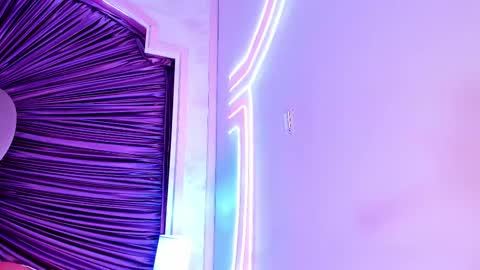 maralinette22 online show from October 9, 2025, 11:30 am