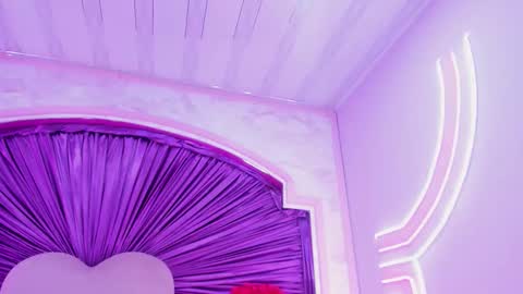 maralinette22 online show from November 1, 2025, 11:34 am