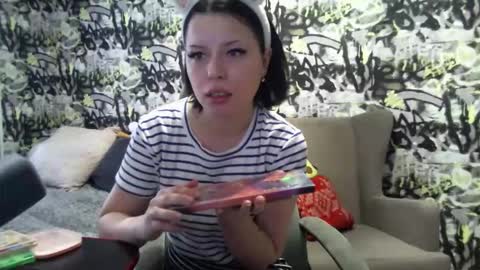 Snapshot of marble_kitten chatting on December 23, 2025, 10:24 am marble_kitten online show from December 23, 2025, 10:24 am