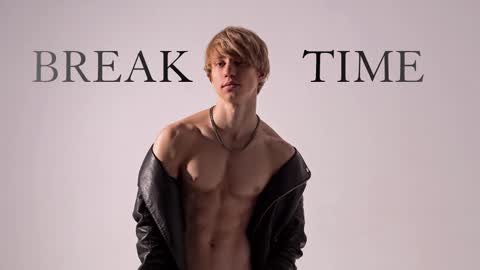 marc_solo online show from December 30, 2024, 7:59 am