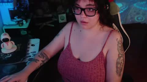 marcela2101s online show from June 19, 2026, 2:05 am