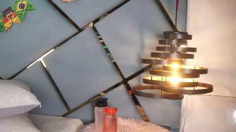 Snapshot of marcela_rojas chatting on July 13, 2026, 11:35 am marcela_rojas online show from July 13, 2026, 11:35 am