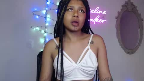 Snapshot of marceline_abadeer00 chatting on December 25, 2024, 5:26 am Michell Dayan online show from December 25, 2024, 5:26 am