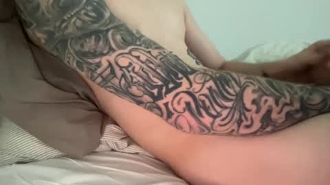 Snapshot of marcellohardsex chatting on January 22, 2025, 10:29 am marcellohardsex online show from January 22, 2025, 10:29 am