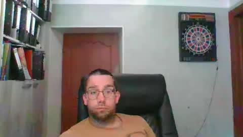 Snapshot of marcjemp chatting on May 18, 2026, 12:33 pm marcjemp online show from May 18, 2026, 12:33 pm