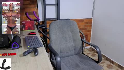 Marck  Independent model  online show from April 8, 2026, 2:00 am