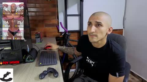 Snapshot of marckmuscle chatting on April 26, 2026, 3:48 am Marck Independent model online show from April 26, 2026, 3:48 am