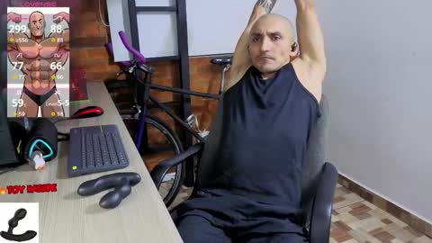 Snapshot of marckmuscle chatting on April 28, 2026, 1:37 am Marck Independent model online show from April 28, 2026, 1:37 am