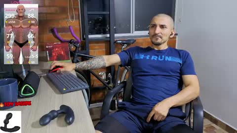 Snapshot of marckmuscle chatting on May 21, 2026, 11:23 pm Marck Independent model online show from May 21, 2026, 11:23 pm