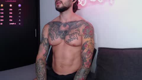 marco_allison43 online show from June 3, 2026, 4:23 pm