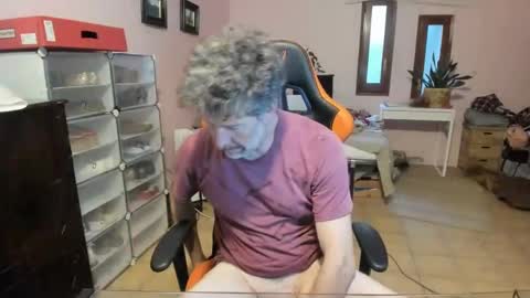 Snapshot of marcodepolo chatting on March 2, 2025, 4:42 pm Marcodepolo online show from March 2, 2025, 4:42 pm