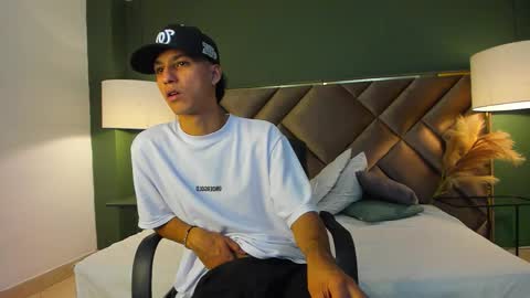 marcus_jeron online show from October 12, 2025, 4:11 am