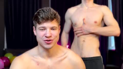 Snapshot of marcus_paradise chatting on December 17, 2025, 9:37 am marcus_paradise online show from December 17, 2025, 9:37 am