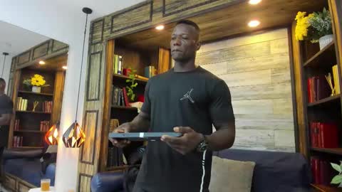 Marcusssss online show from December 19, 2025, 12:23 pm