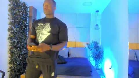 Marcusssss online show from April 16, 2026, 12:06 pm