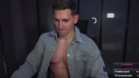 Snapshot of marcusdiamond chatting on February 8, 2025, 4:04 pm Marcus Diamond online show from February 8, 2025, 4:04 pm