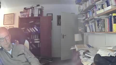 Snapshot of marginalie chatting on September 13, 2025, 7:35 pm marginalie online show from September 13, 2025, 7:35 pm