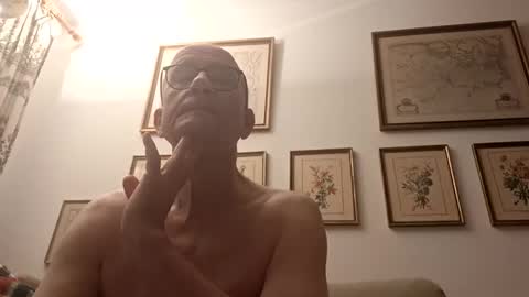 Snapshot of marginalie chatting on November 2, 2025, 7:22 am marginalie online show from November 2, 2025, 7:22 am