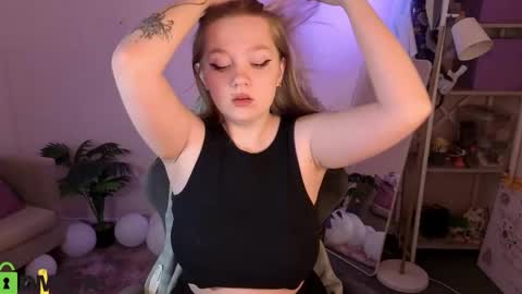 Snapshot of margo_ring chatting on May 18, 2026, 8:53 am Margo online show from May 18, 2026, 8:53 am