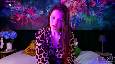 margodoly online show from April 19, 2026, 6:54 pm