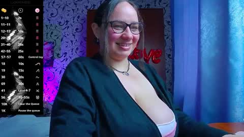 Snapshot of margosweet777 chatting on April 9, 2026, 11:37 am margosweet777 online show from April 9, 2026, 11:37 am