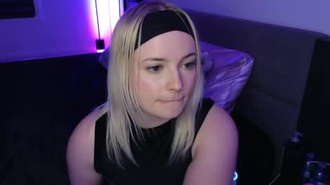 Snapshot of margot_robbie7 chatting on April 29, 2026, 1:21 am margot_robbie7 online show from April 29, 2026, 1:21 am