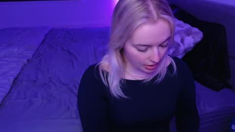 Snapshot of margot_robbie7 chatting on May 14, 2026, 1:45 am margot_robbie7 online show from May 14, 2026, 1:45 am