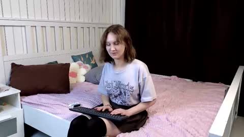 Rose online show from October 22, 2025, 7:52 am