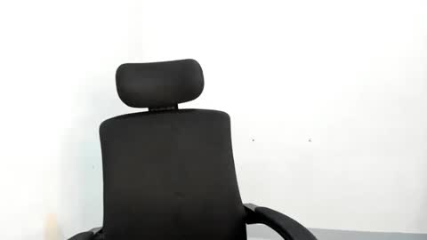 mariacarmi online show from February 7, 2026, 3:38 pm