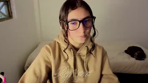 Snapshot of mariagh_ chatting on July 29, 2026, 6:28 pm Maria online show from July 29, 2026, 6:28 pm